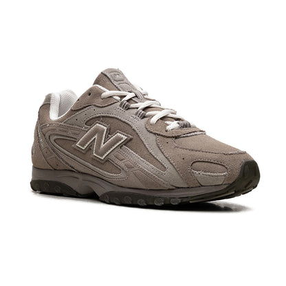 204L "Mushroom / Arid Stone"
